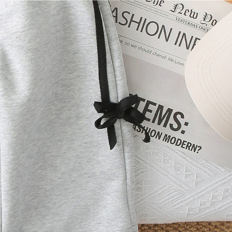 Kids Bunny Sweatshirt & Shorts Set β Grey or Purple (1-5 Years) Kids Bunny Sweatshirt & Shorts Set β Grey or Purple (1-5 Years)